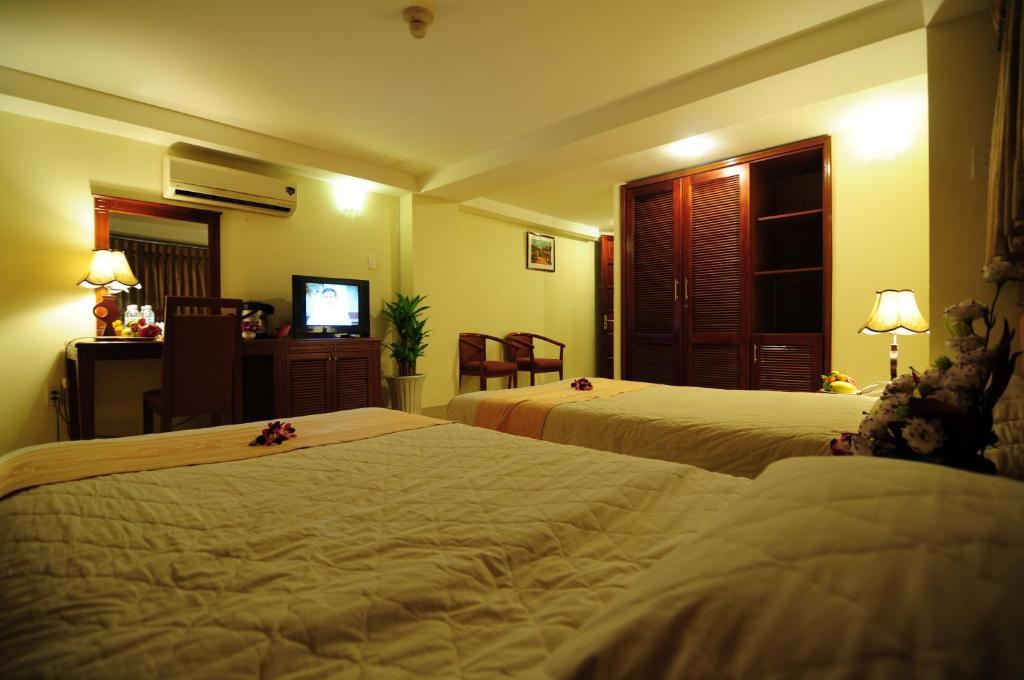 Khach San Phuoc Loc Tho 2 - 福禄寿 Hotel Ho Chi Minh City Room photo