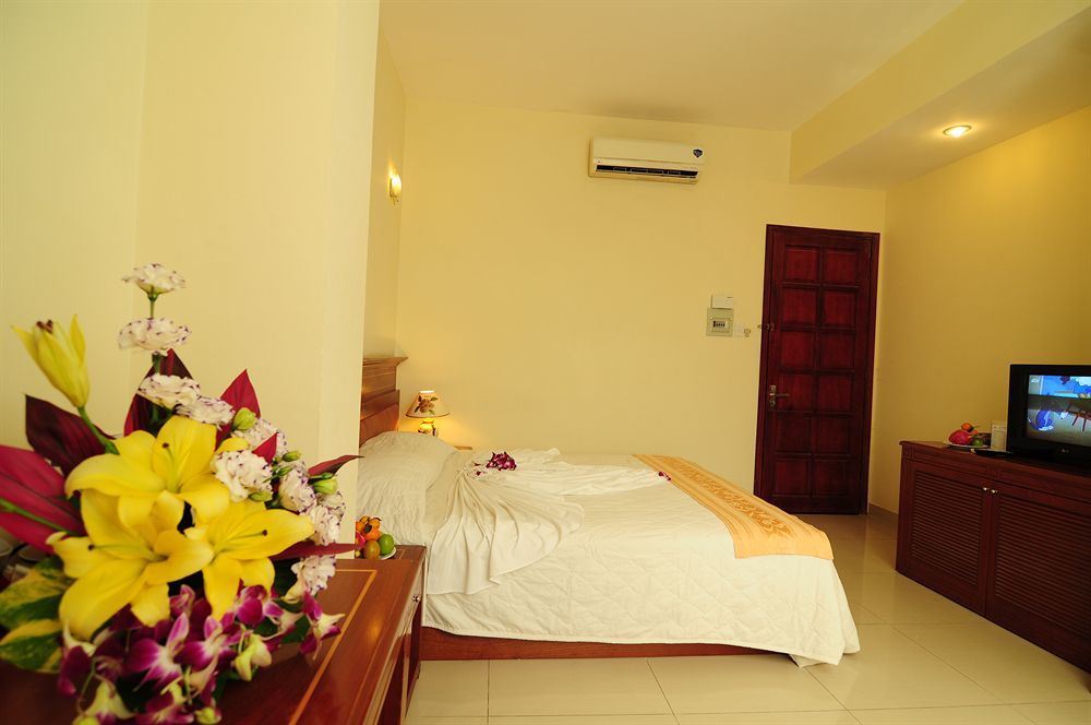 Khach San Phuoc Loc Tho 2 - 福禄寿 Hotel Ho Chi Minh City Exterior photo